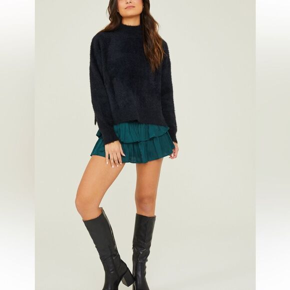 NWT Altar’d State Dressy Emory Eyelash Sweater in Black Oversized Boxy XS - Picture 1 of 13